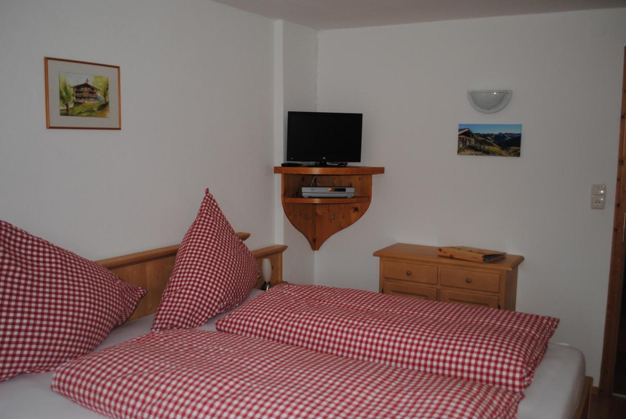 Ferienwohnung Siedlerhof Hopfgarten im Brixental Zimmer foto