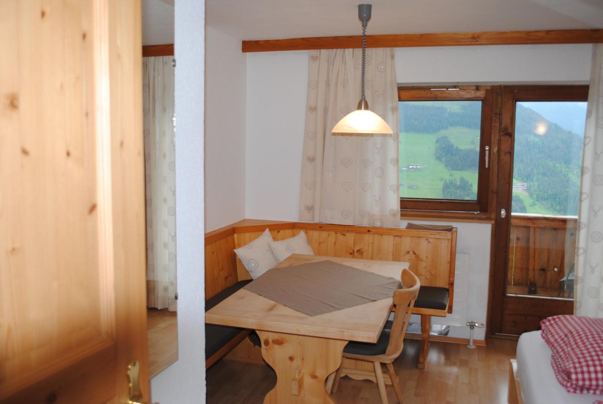 Ferienwohnung Siedlerhof Hopfgarten im Brixental Zimmer foto